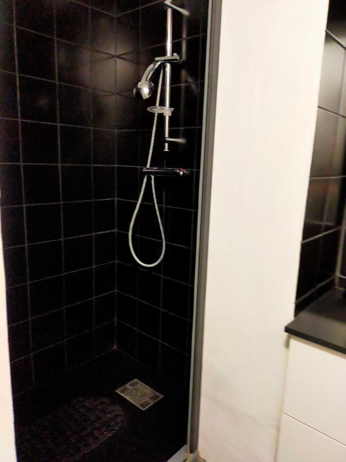 Appartement En Duplex Au 3Ieme Etage Sans Ascenseur Hyères Exterior foto